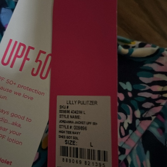 Lilly Pulitzer Jordanna Jacket UPF 50+ High Tide Navy Shes Got Sol Large NWT - Picture 9 of 11